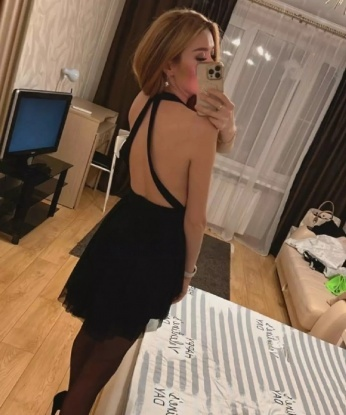 ✨ У меня богатый опыт и я знаю, как обращаться с мужчинами. 💋 Мои услуги всегда на высшем уровне: классический и эротический массаж, фантазии и ролевые игры, стриптиз, оральный и классический секс. 💦 Просмотри мои фото, и ты поймешь, что я лучшая опция для тебя. 😉 Я обещаю, что наше свидание будет полно страсти и наслаждения. 🔥 Я жду тебя в Москве, чтобы дарить тебе незабываемые моменты и утолять все твои секретные желания. 🌹 Екатерина